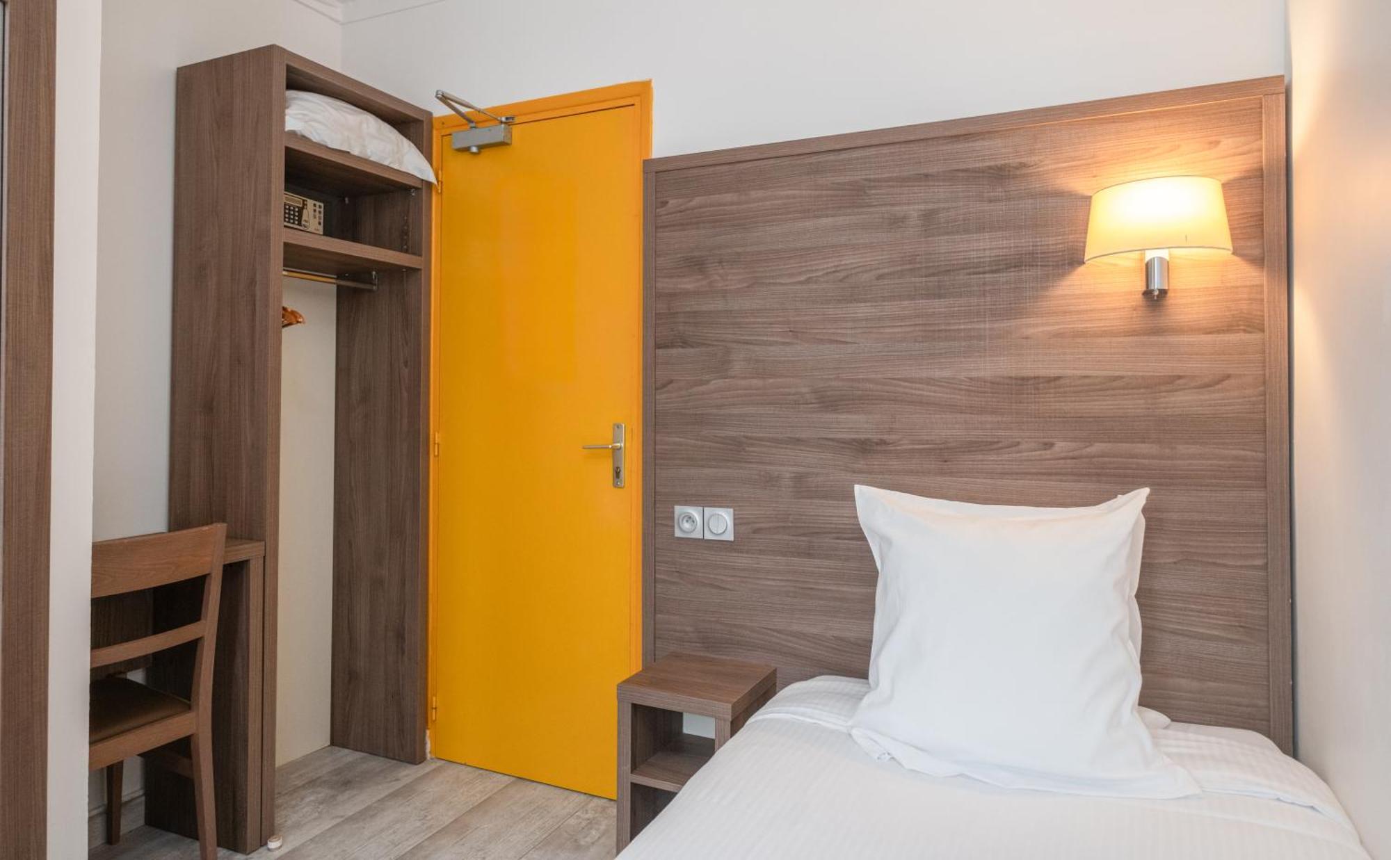 Hotel Luxor Issy-les-Moulineaux Kamer foto